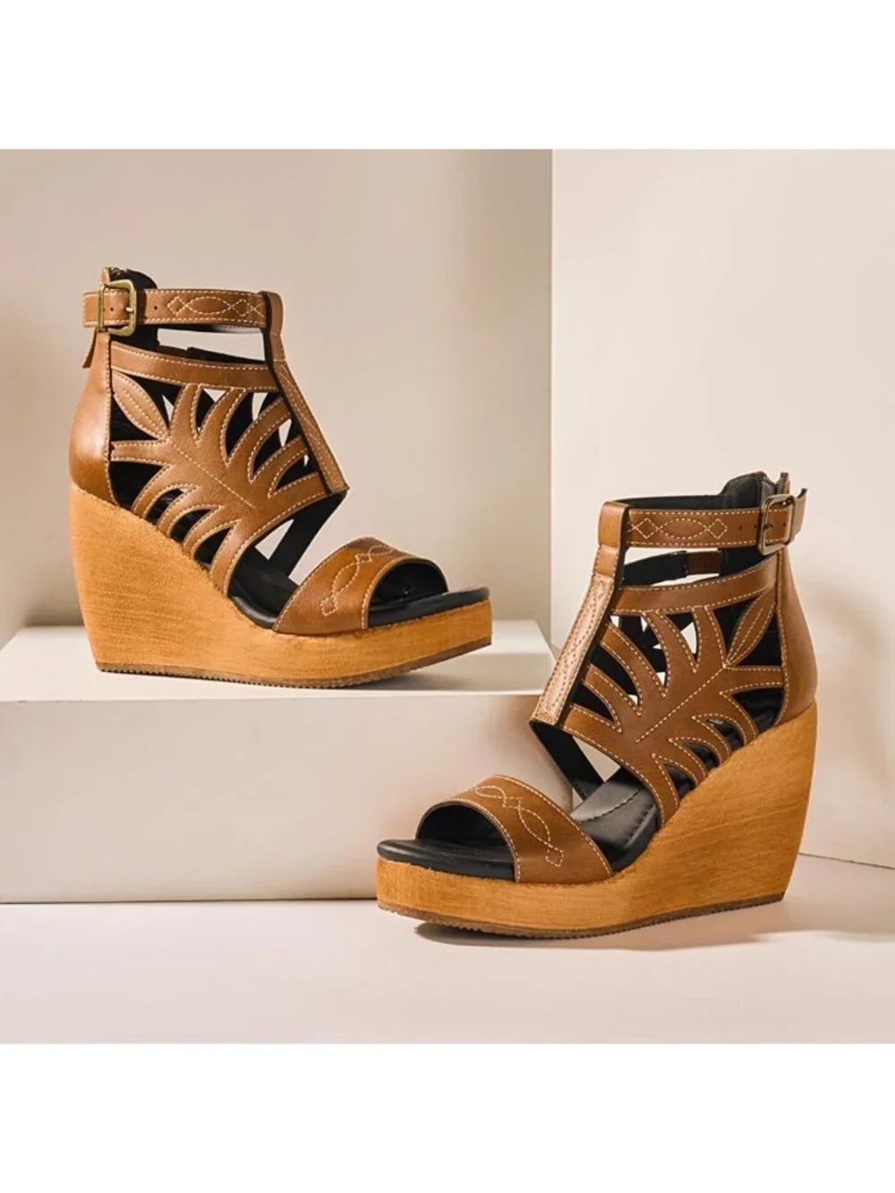Stylish Women's Wedge Platform Sandals - Chic High Heels for Summer Fashion